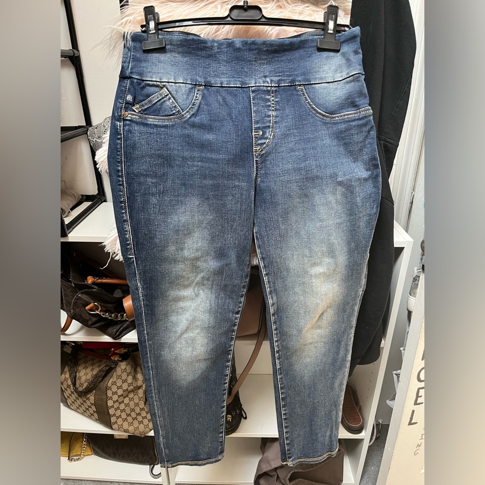 Skinny jeans